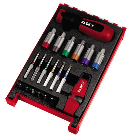 KLJUČ MOMENTNI Z NASTAVKI V GARNITURI TOGO-KIT SLOKY (TX6/0,6Nm-TX15/3,0Nm)