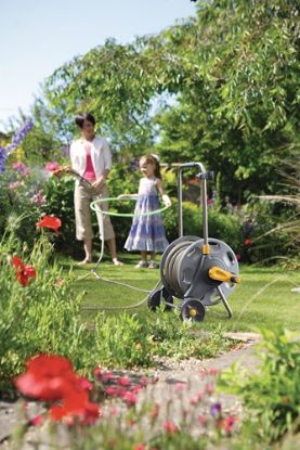 Slika KOLUT NAVIJALNI NA KOLESIH Z PVC ZALIVALNO CEVJO dolžine 30m/10bar, (vključno z 