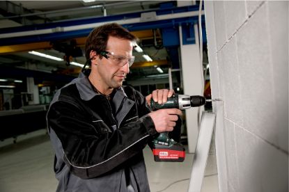 Slika BATERIJSKI UDARNI VRTALNIK SB 18 LT