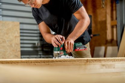 Slika BATERIJSKA VBODNA ŽAGA STA 18 LTX 150 BL