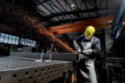 Slika KOTNI BRUSILNIK WE 19-125 Q M-BRUSH Metabo