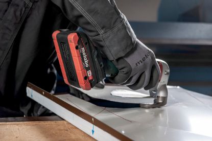 Slika ŠKARJE ZA PLOČEVINO SCV 18 LTX BL 1.6 - samo stroj brez baterije in polnilca