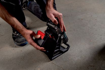 Slika BATERIJSKA SVETILKA BSA 18 LED 4000