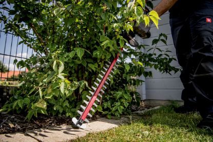 Slika BATERIJSKE VRTNE ŠKARJE HS 18 LTX 65