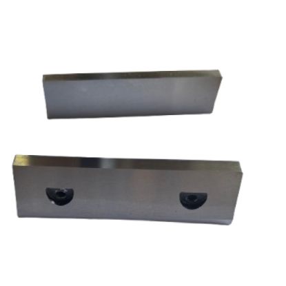 Slika ČELJUSTI VPENJALNE za primež BGT150B-I narebričene (1Gar=2Kosa) BForGT150B-I