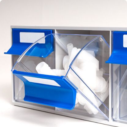 Slika SHRANJEVALNA OMARICA 601X136X163 Z 5 PREDALI