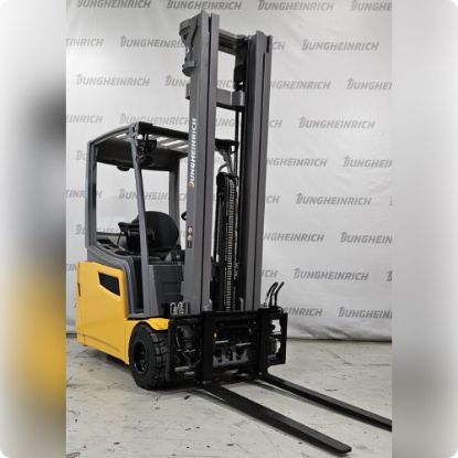 Slika OBNOVLJEN VILIČAR EFG 220 VD28