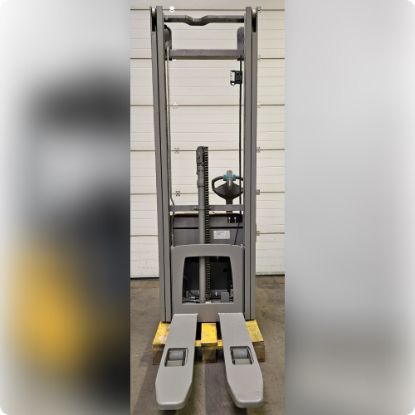 Slika OBNOVLJEN VILIČAR EJC 220 VD11